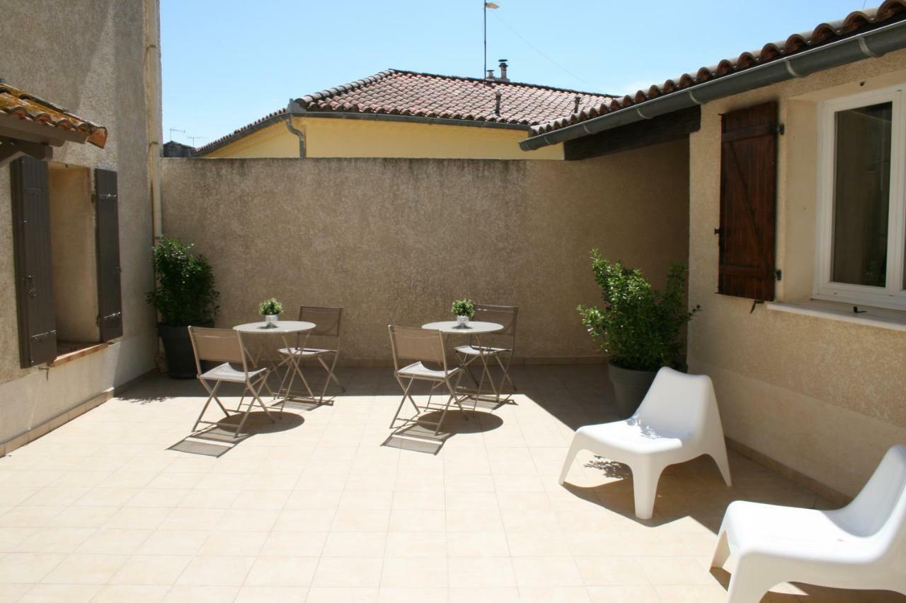 Hotel L'Escale Aigues-Mortes Εξωτερικό φωτογραφία