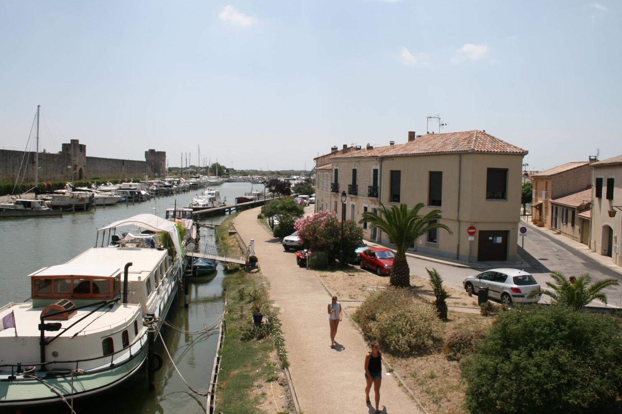 Hotel L'Escale Aigues-Mortes Εξωτερικό φωτογραφία